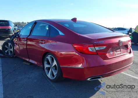 2018 Honda Accord Touring z USA, uszkodzony, nr VIN 1HGCV1F99JA066182
